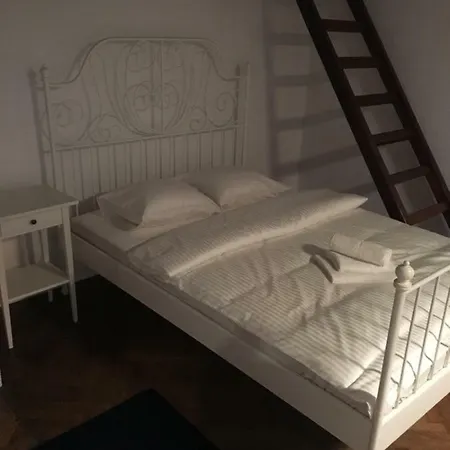 Przestrzenny W Centrum Krakowa.