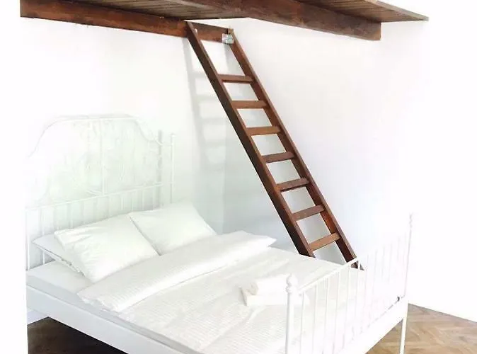 Przestrzenny W Centrum Krakowa. * Cracovia